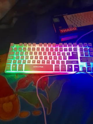Teclado Gaming Trust THADO TKL LED Blanco