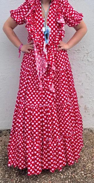 Traje de flamenca rojo y blanco
