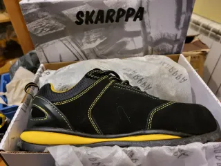 Zapatos seguridad Skarppa negro/amarillo