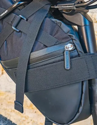 Bolsa sillín GRAVEL 13L impermeable + Estabilizado