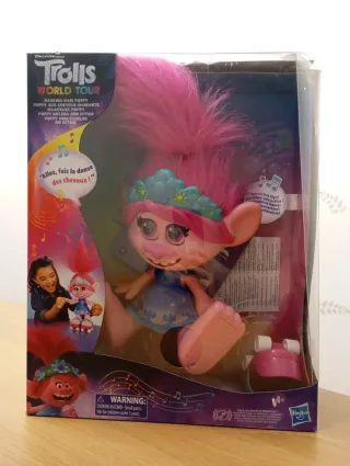 Poppy Troll Patinadora