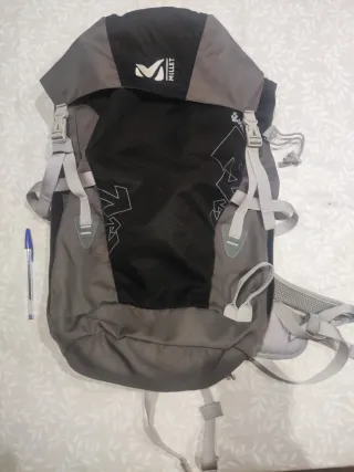 Mochila Millet 30L Negra y Gris