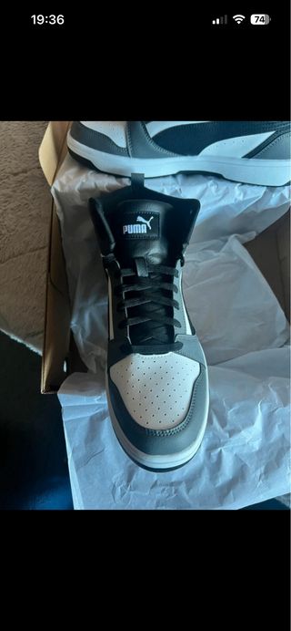 Zapatillas Puma Rebound v6 Altas Grises y Blancas