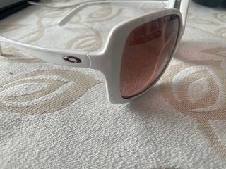 Gafas de Sol - Oakley Beckon (Original)