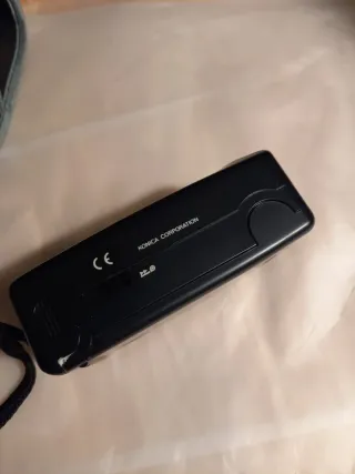 Cámara Konica POP AF-880 Negra