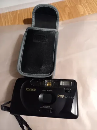 Cámara Konica POP AF-880 Negra