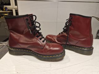Botas Dr. Martens volor Burdeos