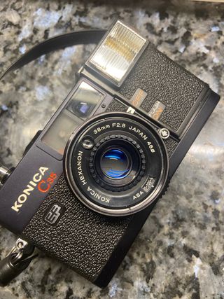 Konica C35 EF Cámara compacta no está testada