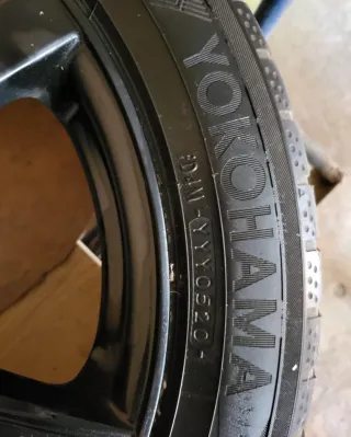 Llantas de aluminio y neumáticos