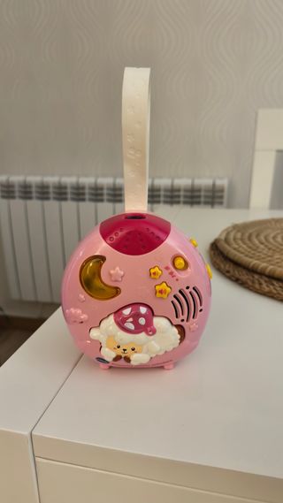 Proyector cuna musical oveja