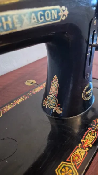 Máquina de coser SINGER Y HEXAGON antigua