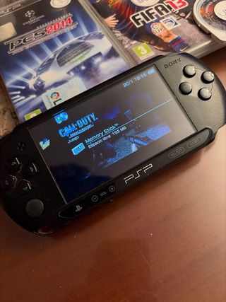 Sony PSP Street Negra + 15 juegos