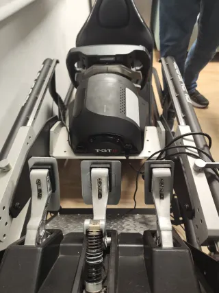 Simulador F1: Asiento, Volante, Base y Pedales