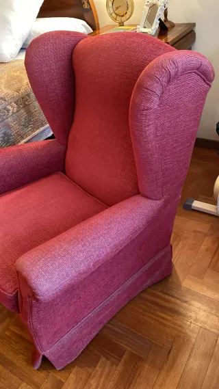 Sillón orejero granate
