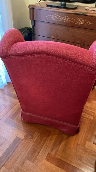 Sillón orejero granate