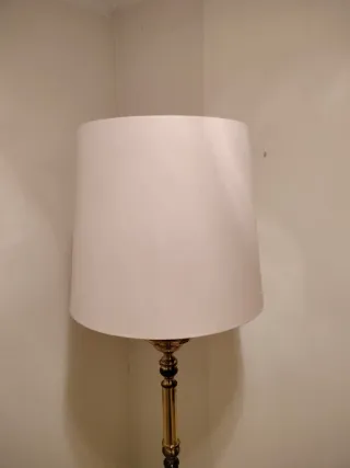 Lampada da terra vintage dorata