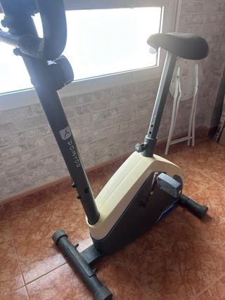 Bicicleta Estática DOMYOS VM130