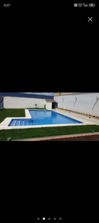 Piscina de obra con escaleras