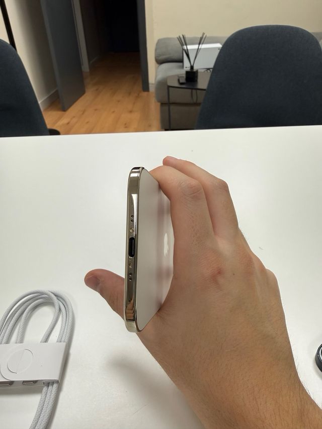 iPhone Air