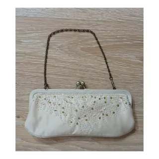 Bolso de fiesta beige con pedrería