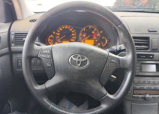 Toyota 367679 126110r010 tapa avensis berlina t25