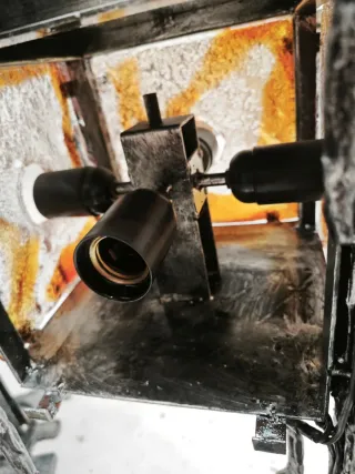 Lámpara escultura de pie Brutalista. Atrib. Albano