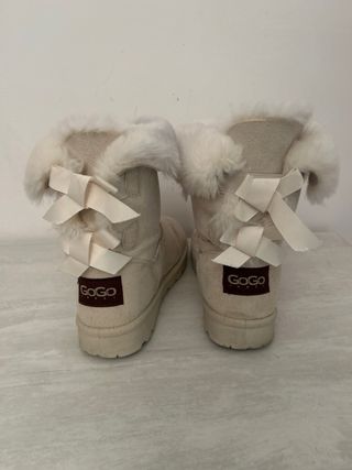 Botas peludas beige