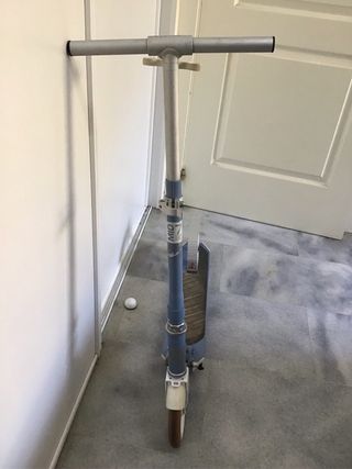 Patinete Oxelo Azul y Gris + casco