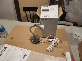 2 Lámparas de mesa o pared ARSTID Ikea