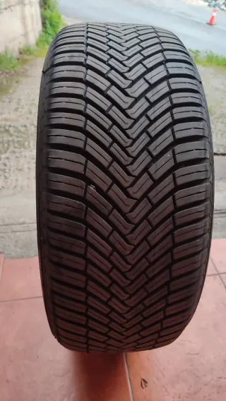 Neumático Continental AllSeasonContact 235/55 R17