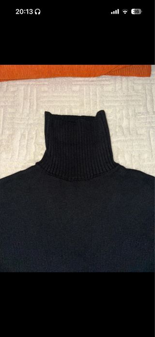 Jersey cuello vuelto negro