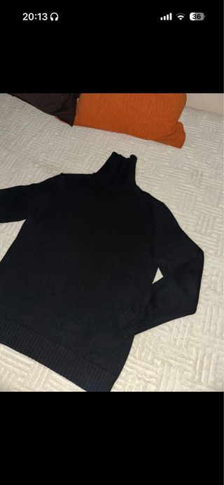 Jersey cuello vuelto negro