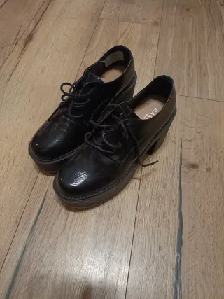 Botas y botines variados