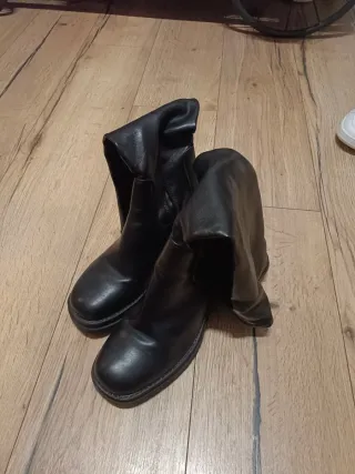 Botas y botines variados