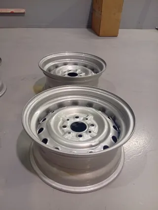 Llantas steelies Seat 127 4x98 con tapacubos