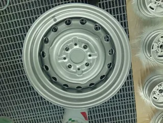 Llantas steelies Seat 127 4x98 con tapacubos