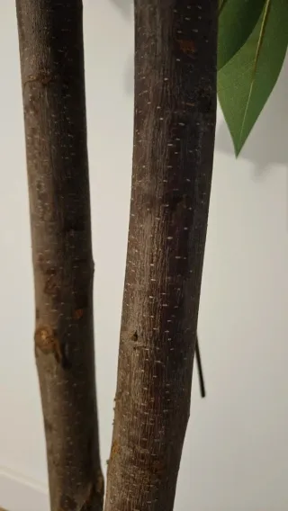 Planta artificial realista