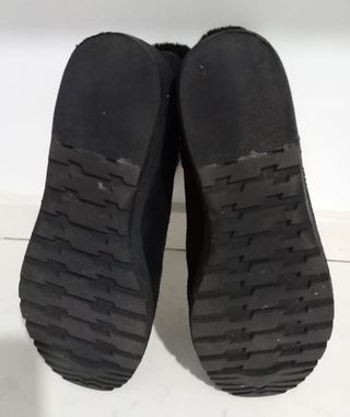 Botines negros con pelo