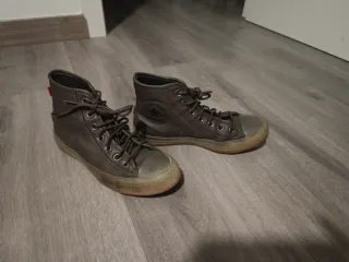 Botas Converse gris oscuro