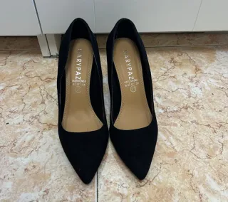 Zapatos de tacón negros