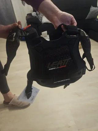 Peto protector moto/ bici.Leatt Airfit Junior