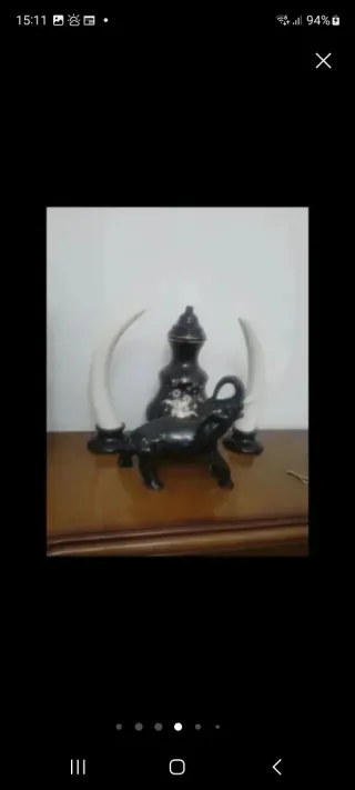 Antiguo juego de porcelana elefante y jarrón