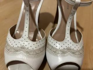 Zapatos Gloria Ortiz Tacon Blanco