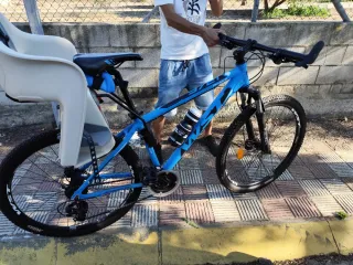 Bicicleta azul