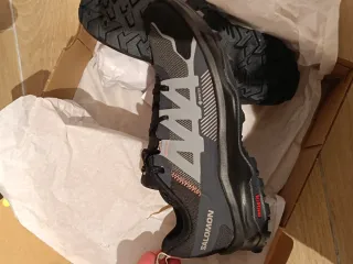 Salomon GORE-TEX