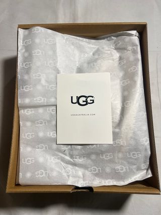 UGG Tasman Crema Talla 39