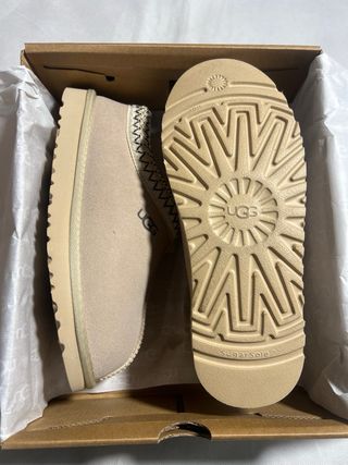 UGG Tasman Crema Talla 39