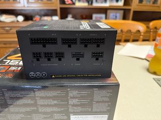 Gigabyte UD750GM PG5 Fuente de Alimentación 750W