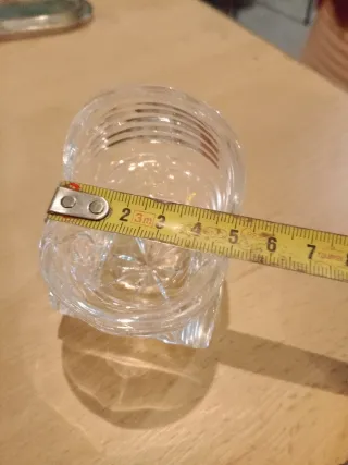 Carrinho de bebê em cristal