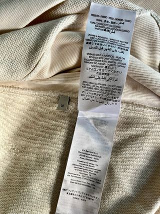 Sudadera Gucci Manifesto Talla XL oversize